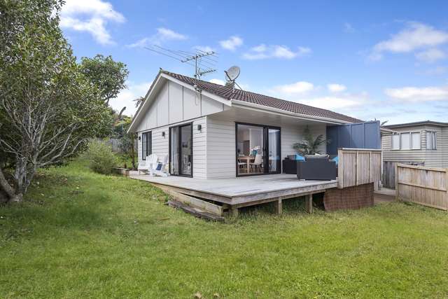 8a Diosma Place Botany Downs_1