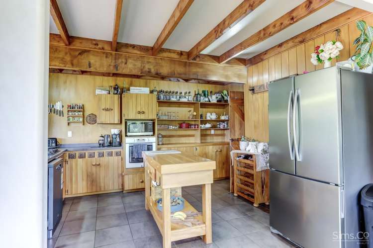 235 No 2 Line Okoia_15