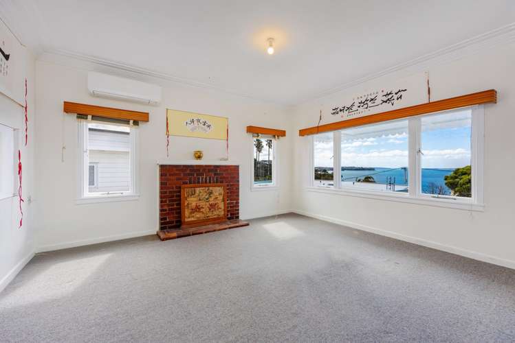 2/48 Churchill Road Murrays Bay_5