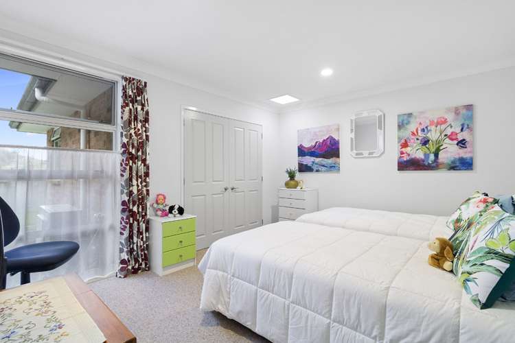 63 Bathurst Crescent Pyes Pa_17