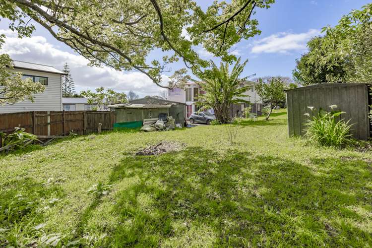 7 Crampton Place Manurewa_12