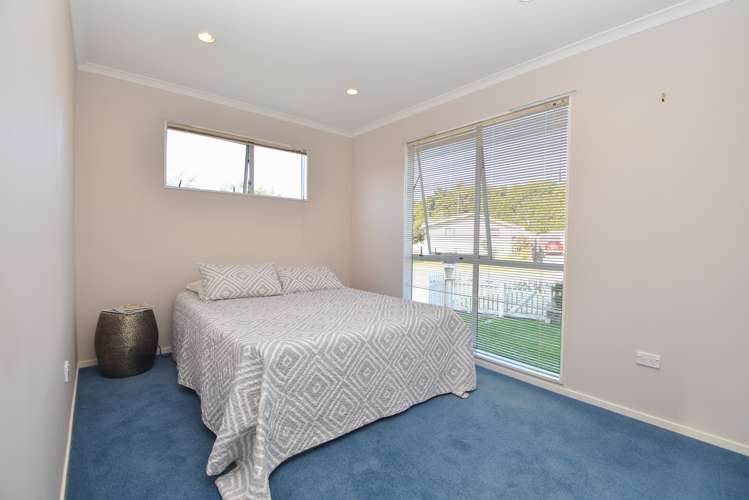 10a Deller Drive Carterton_7