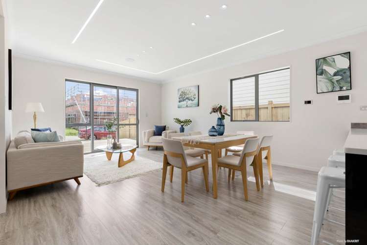 15 Uru Drive Flat Bush_10