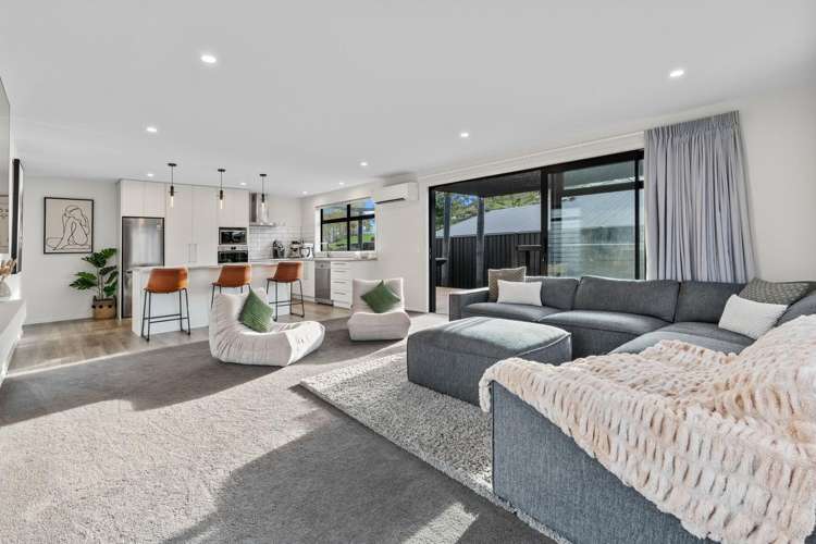 64 Heathfield Drive Mosgiel_9