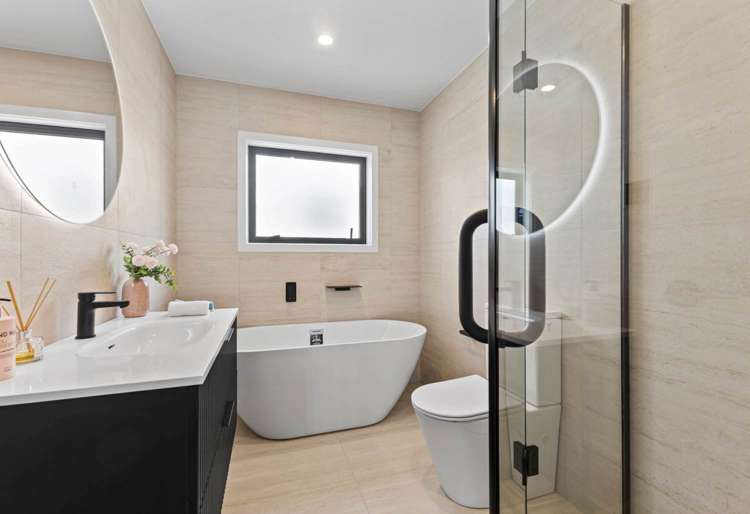 40B Glenmore Road Sunnyhills_13