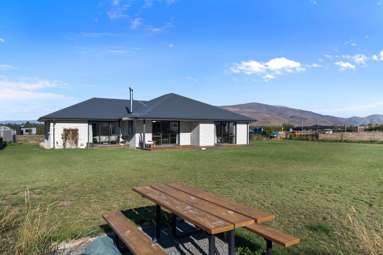 13A Temple Drive_2