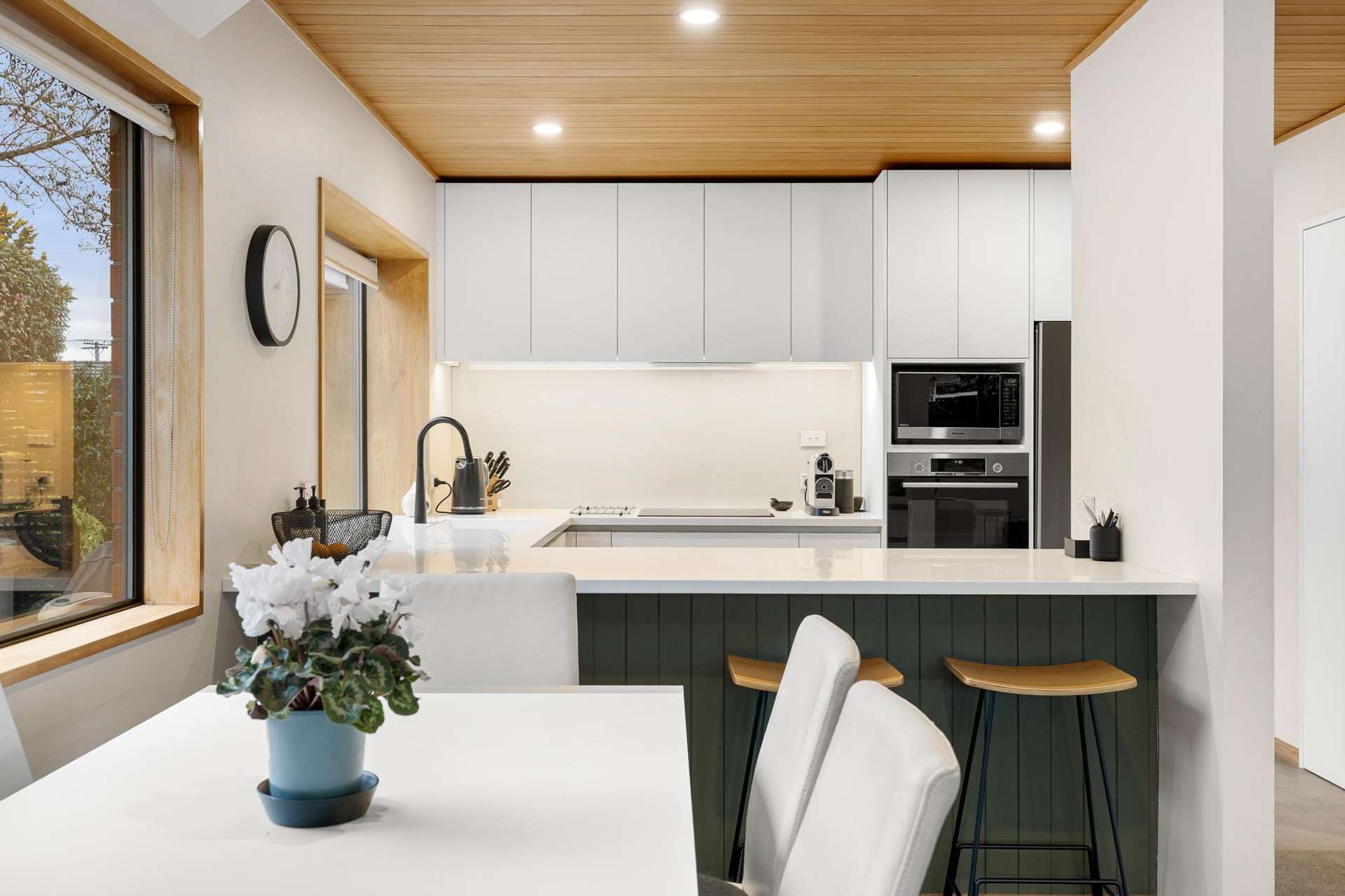 2/6 Chepstow Avenue Fendalton_0