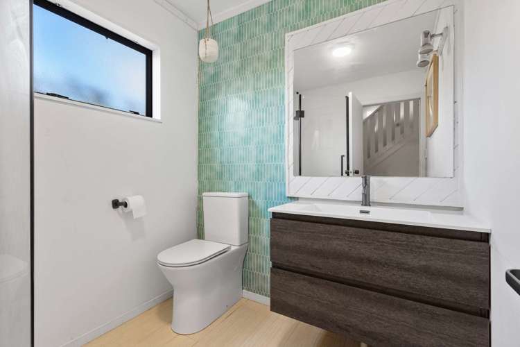 7 Bush Point Road Cable Bay_14