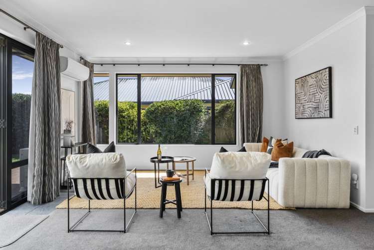 116 Aldinga Avenue Stoke_12