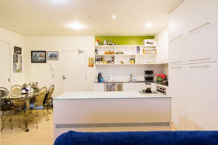 1304/30 Beach Road Auckland Central_11