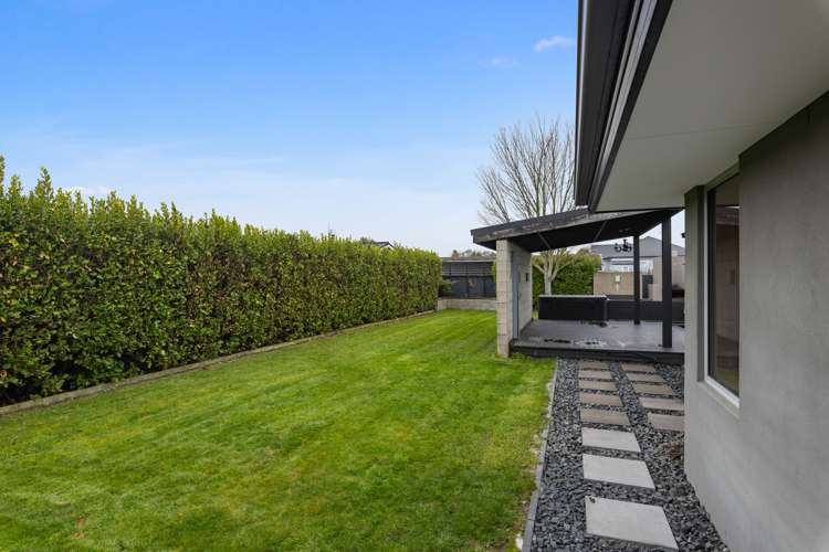 24 James Drive Woodend_13