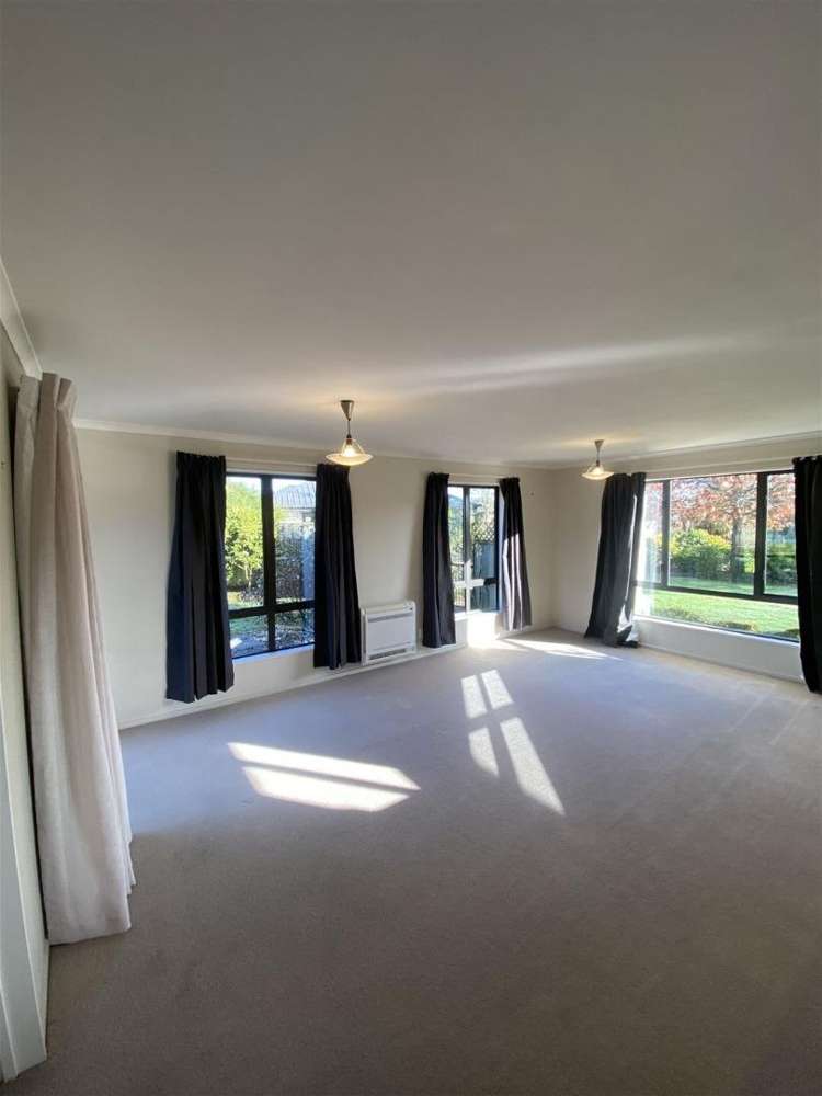 216 Southfield Drive Lincoln_3