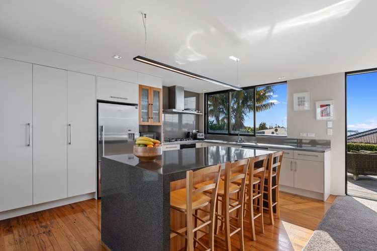 3 Pine Avenue Otumoetai_10