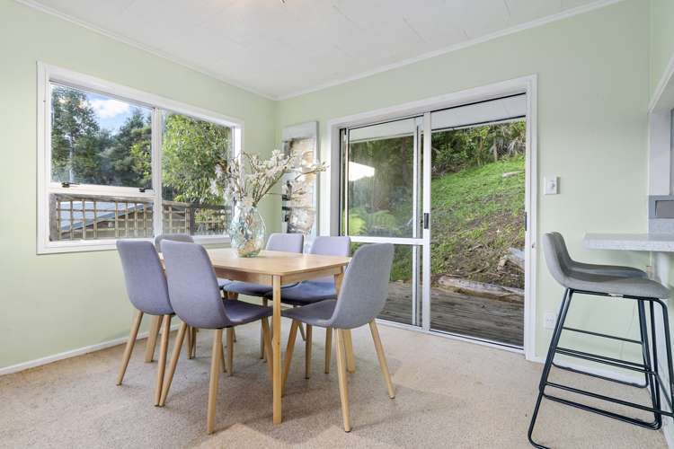 24 Ocean View Road Huia_5