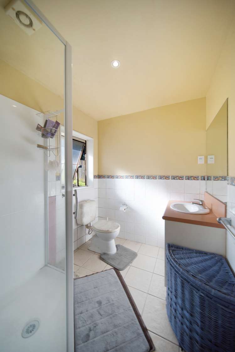 17 Fairchild Avenue Goodwood Heights_17