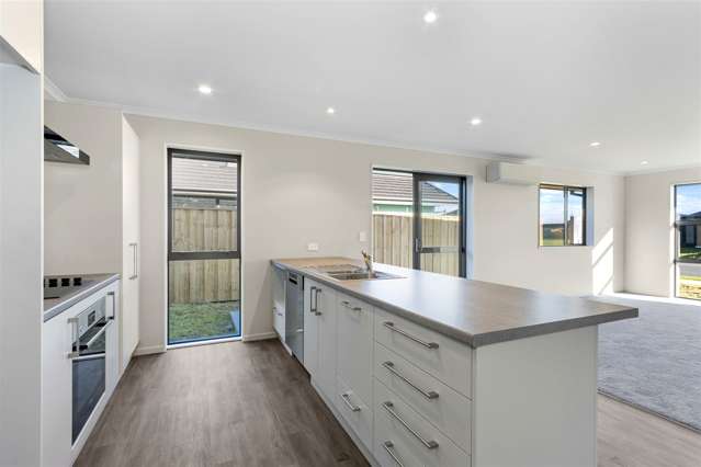 8 Finstock Way Rolleston_3