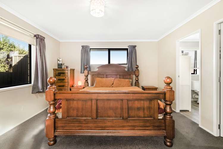 12 Evergreen Rise Grandview Heights_13