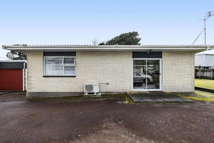 2/137A Ngamotu Road Spotswood_14