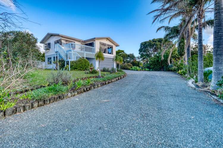 55 Seaview Road Cable Bay_21