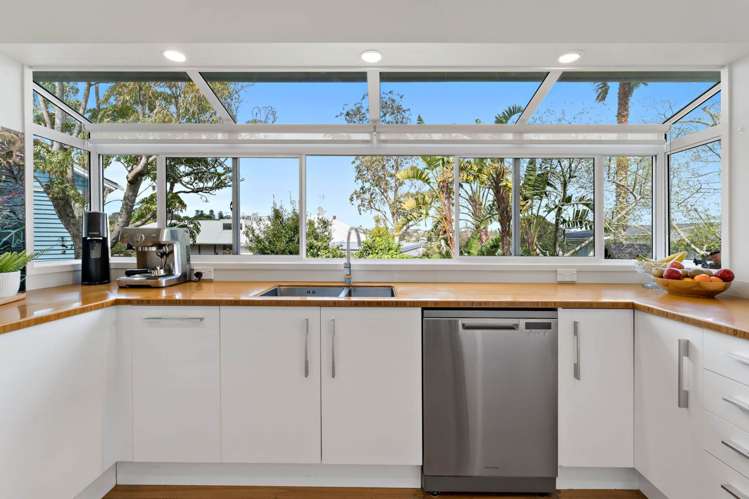 2 Harvey Place Saint Heliers_11