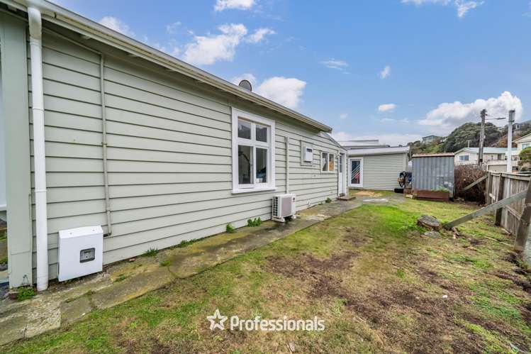 163 Coutts Street Rongotai_16