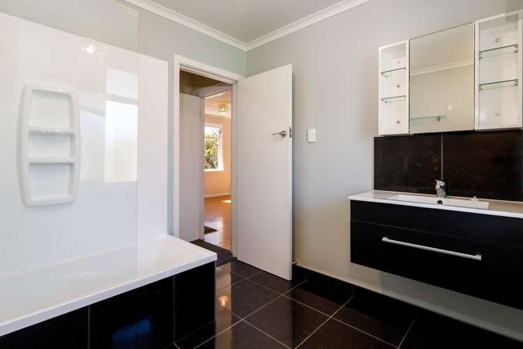 35 High Street Renwick_15