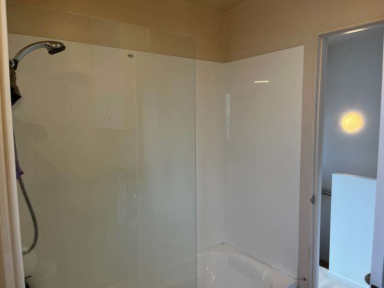 20/3 Riverside Road Orewa_10