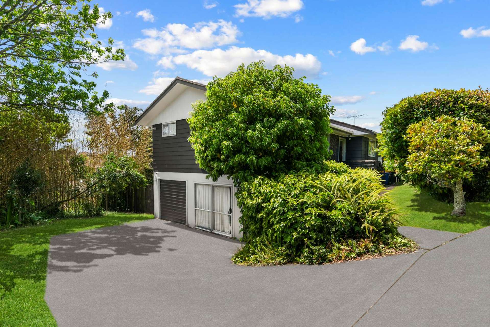 6 Theban Place Totara Vale_0