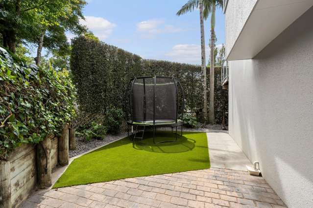 8/17 Chatfield Place Remuera_3