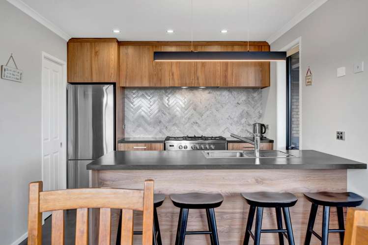 37 Papawhero Drive Bell Block_9