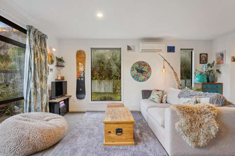 Unit 8  1080 Frankton Road_0