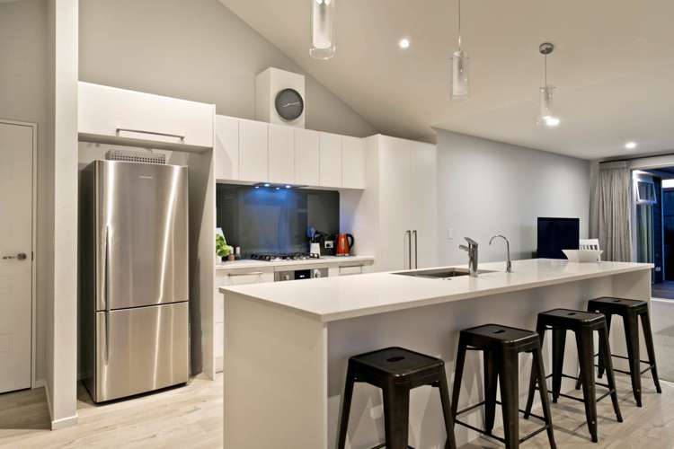 60 Harris Drive Silverdale_8