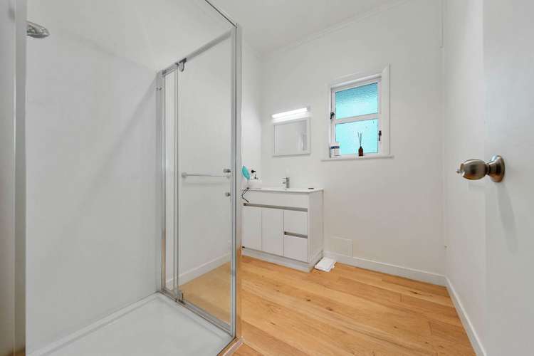 1/28 Uxbridge Road Mellons Bay_1