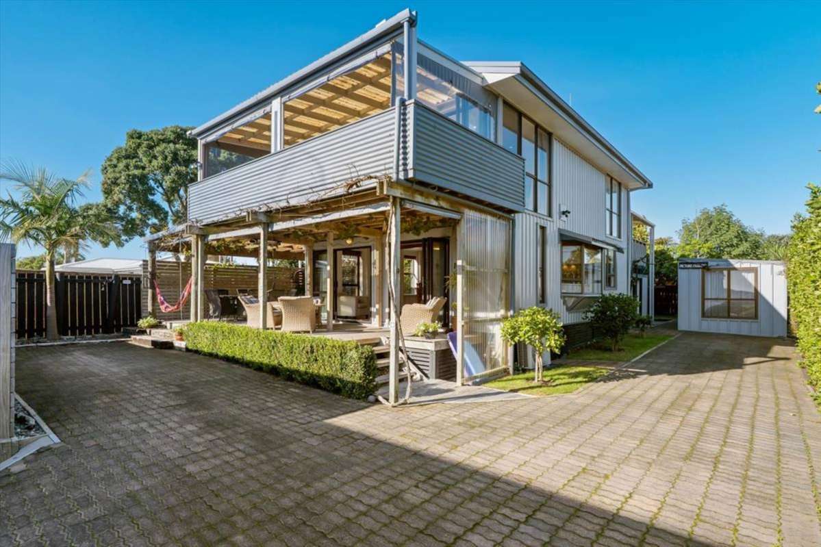 988 Papamoa Beach Road_0