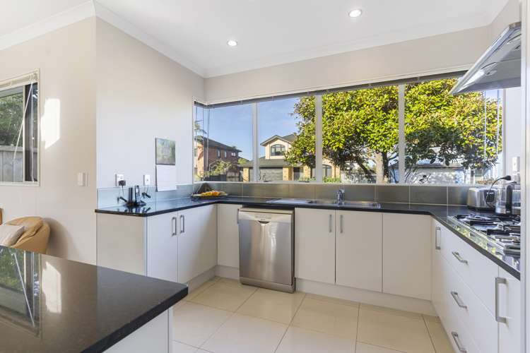 76 Baverstock Road Flat Bush_12