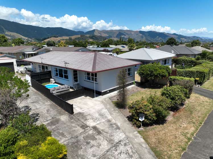 1/7 Tennyson Crescent Stoke_3