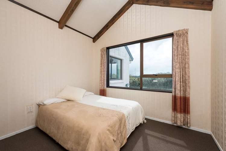 2 Pamir Place Welcome Bay_11