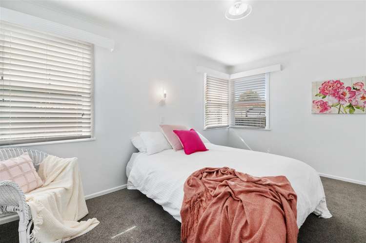 11 Holland Street Glenholme_5