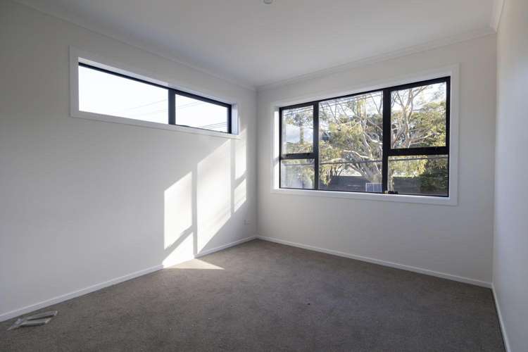 994-996 Taita Drive_5