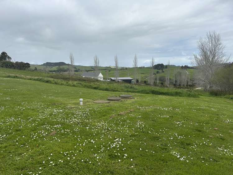 41 Lara Lane Kaiwaka_29