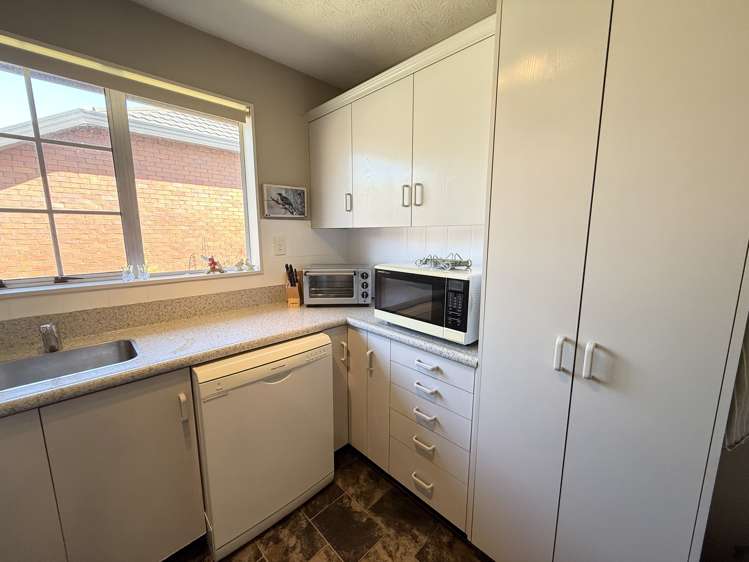 25c Thomson Street Avenal_15