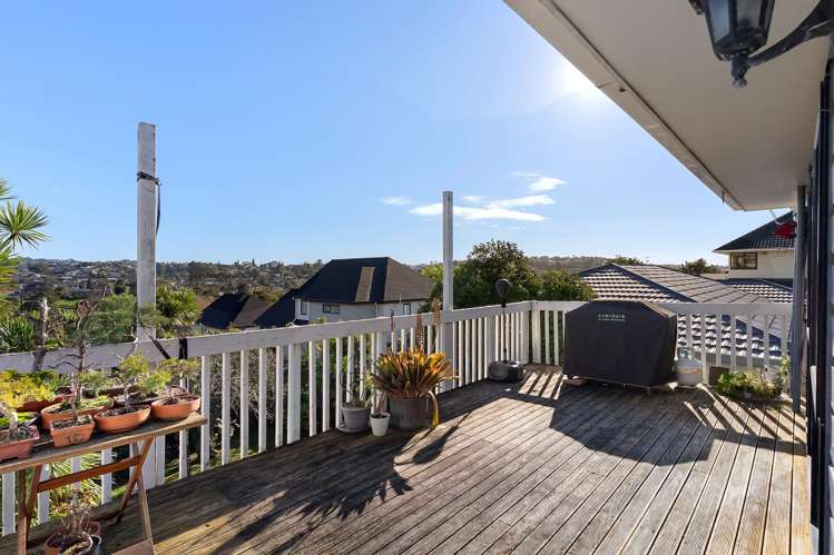 2/7 Arran Road Browns Bay_4