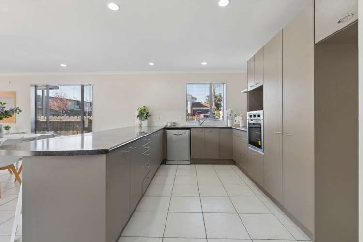 6 Reefton Place Flat Bush_11