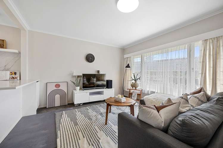 2/56a Taharoto Road Takapuna_8