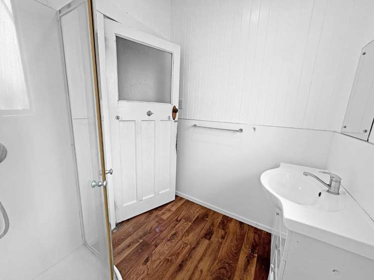 37 Manuka Street 1200_10