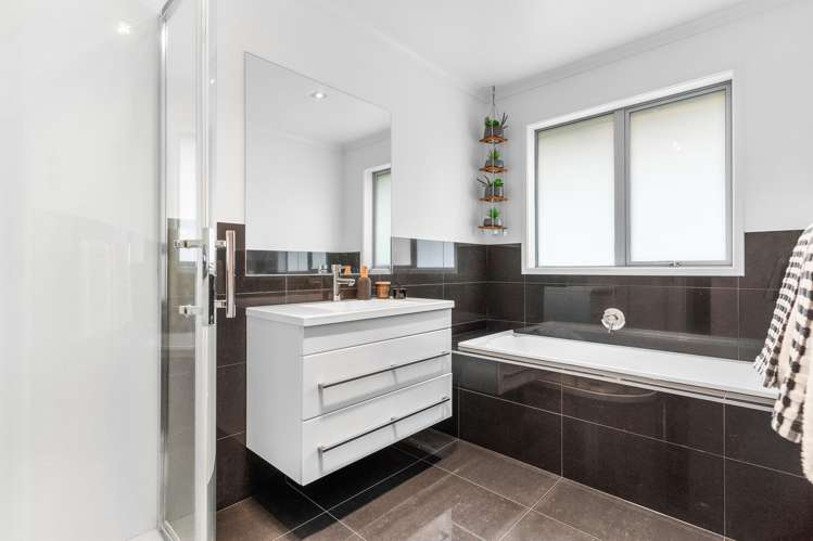 8 Reliance Crescent Beachlands_20