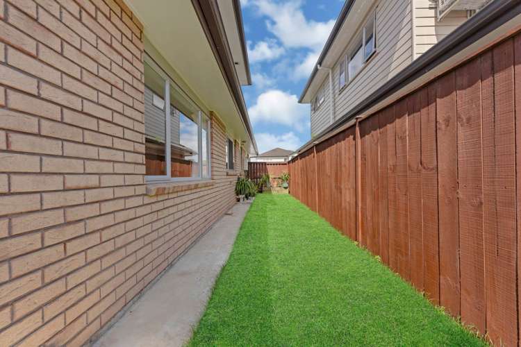 33 Malahide Drive Flat Bush_13