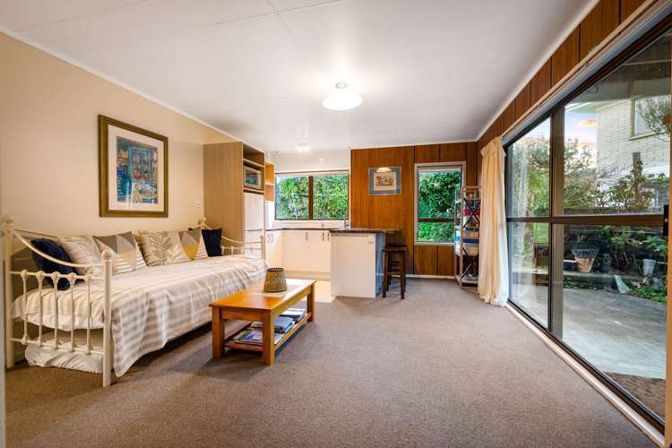 94 Torkar Road Clarks Beach_21
