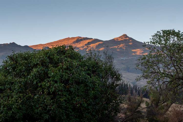 281 Littles Road Dalefield/Wakatipu Basin_35