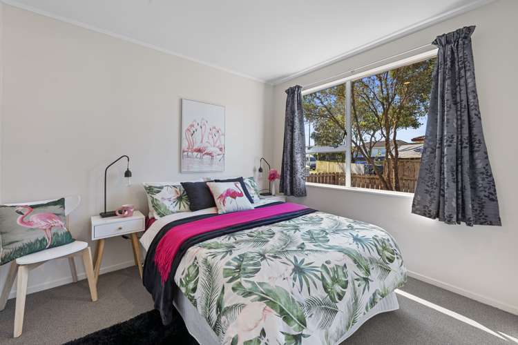 2/7 Sparrow Place Manurewa_5